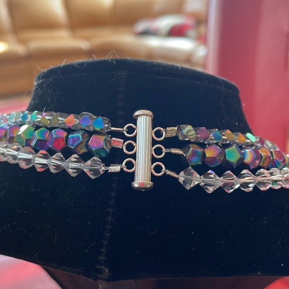 Gorgeous 3 strand necklace!! Swarovski crystals on every strand. Glamorous!! - Picture 5 of 5